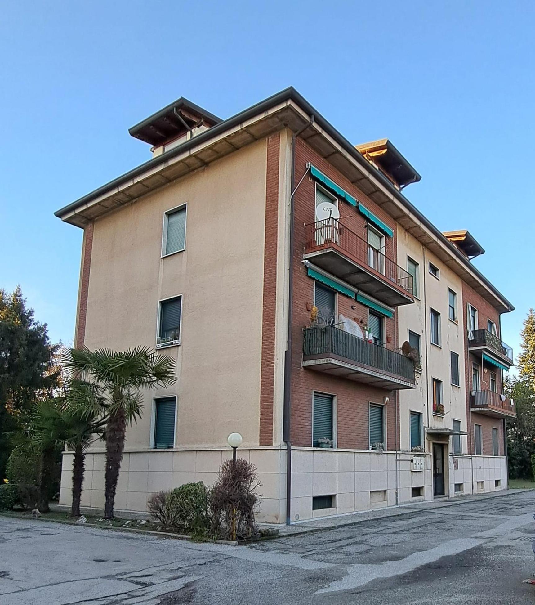 Casa Paola - Stazione 400 Mt - Free Wifi Apartment Arcore Exterior photo